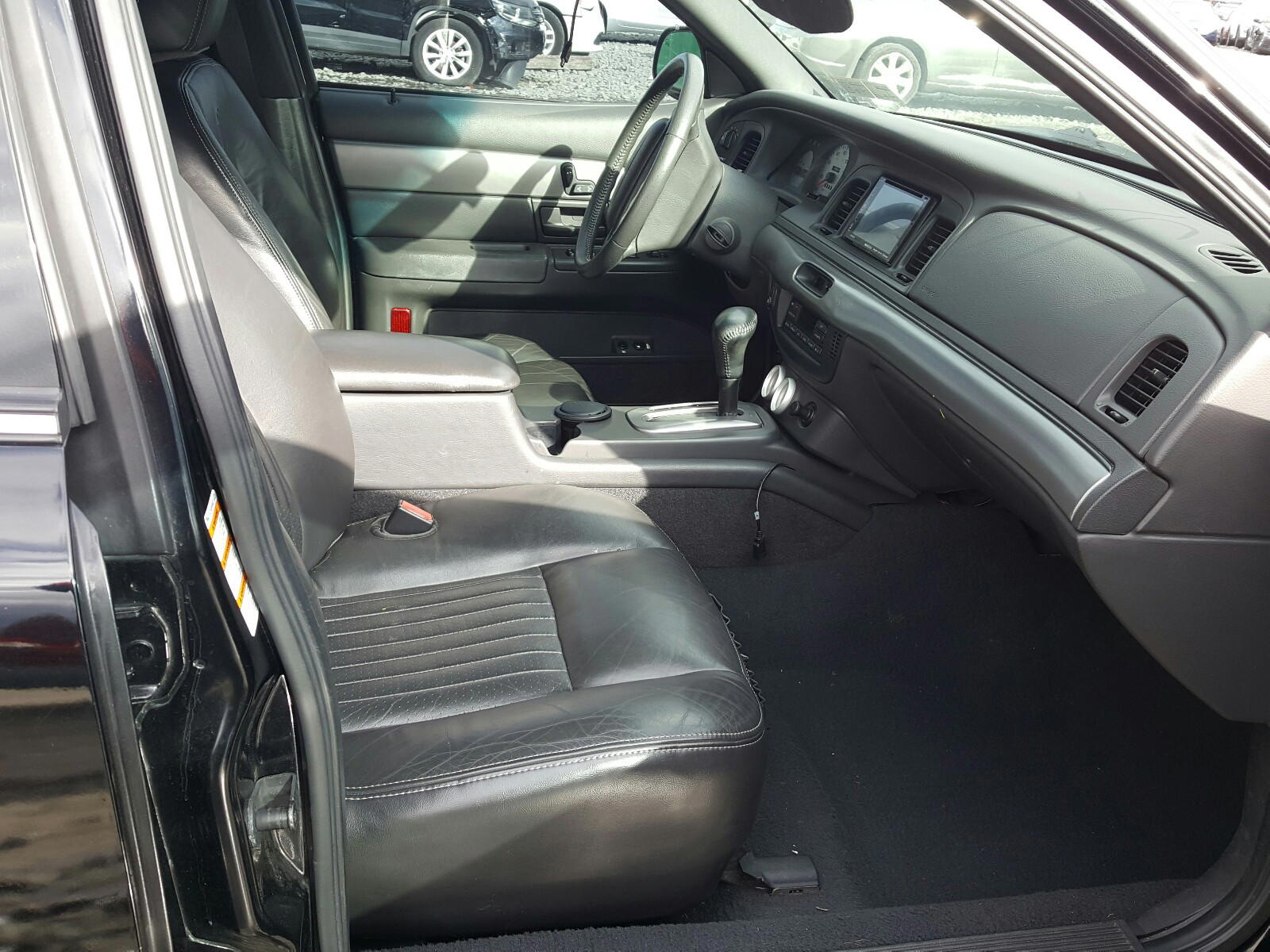 Photo 5 from auction – 2003 MERCURY MARAUDER with VIN 2MEHM75V93X610150