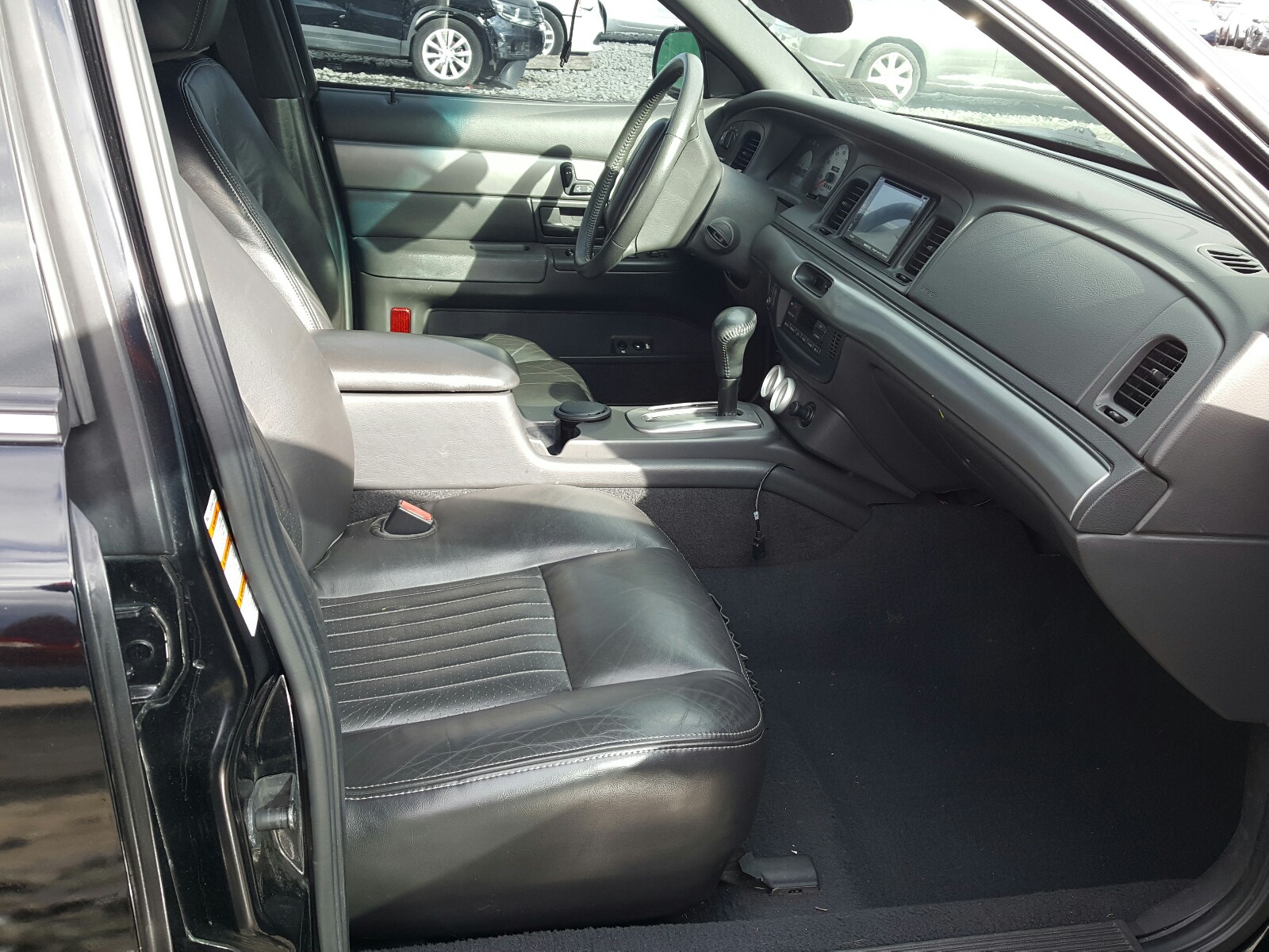 Zdjęcie 5 z aukcji – 2003 MERCURY MARAUDER z VIN 2MEHM75V93X610150