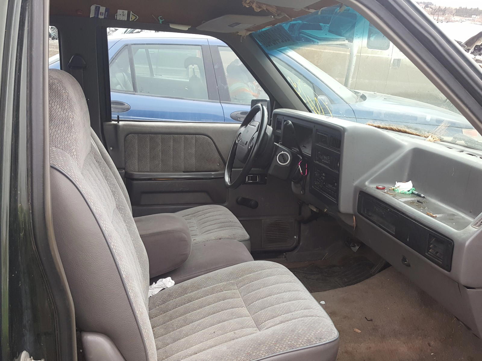 Photo 5 from auction – 1996 DODGE DAKOTA with VIN 1B7GL23X8TS598647
