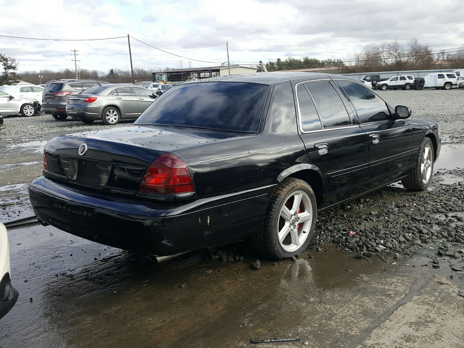 Zdjęcie 4 z aukcji – 2003 MERCURY MARAUDER z VIN 2MEHM75V93X610150