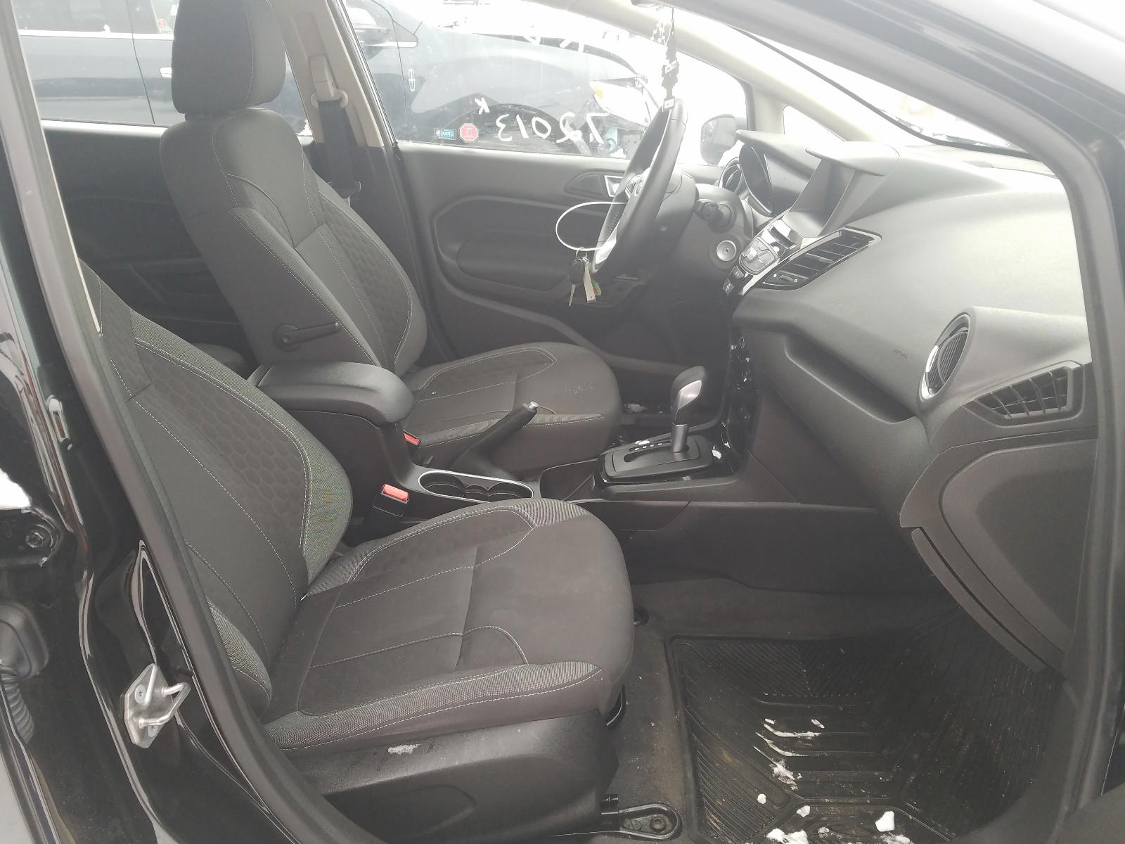 Photo 5 from auction – 2014 FORD FIESTA SE with VIN 3FADP4EJ0EM238043