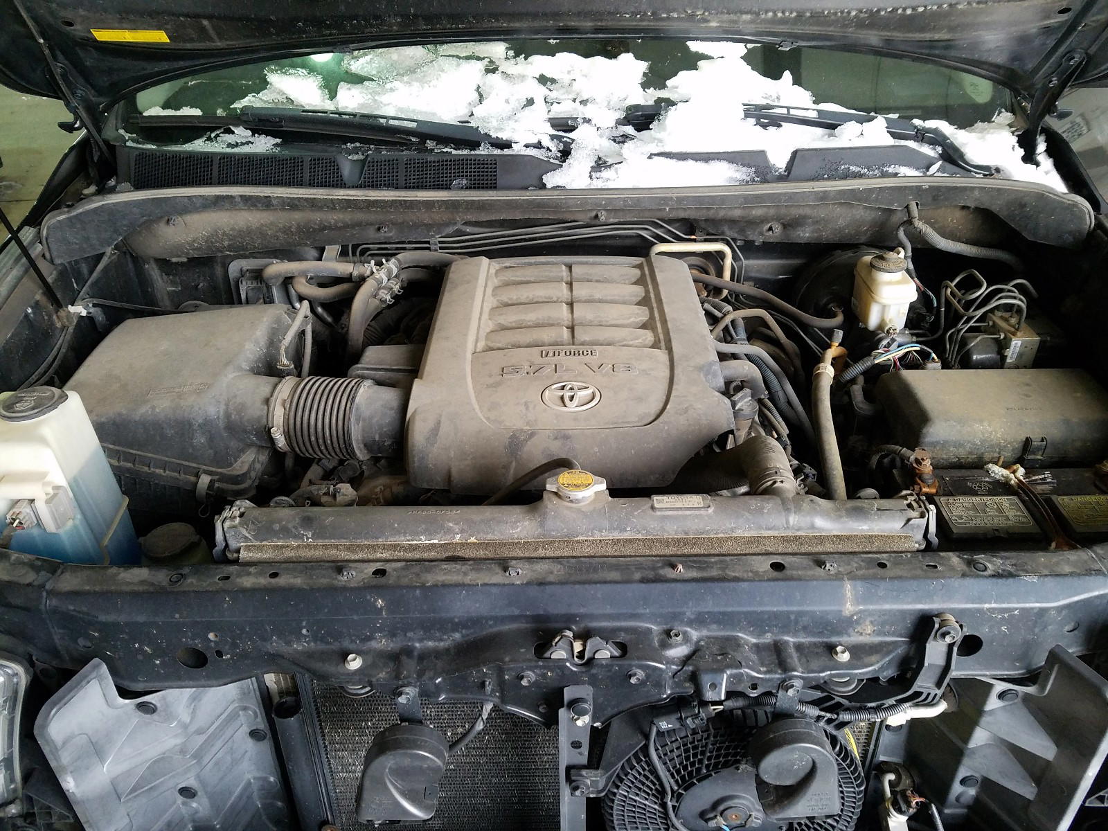 Photo 7 from auction – 2012 TOYOTA SEQUOIA PL with VIN 5TDDW5G16CS070809