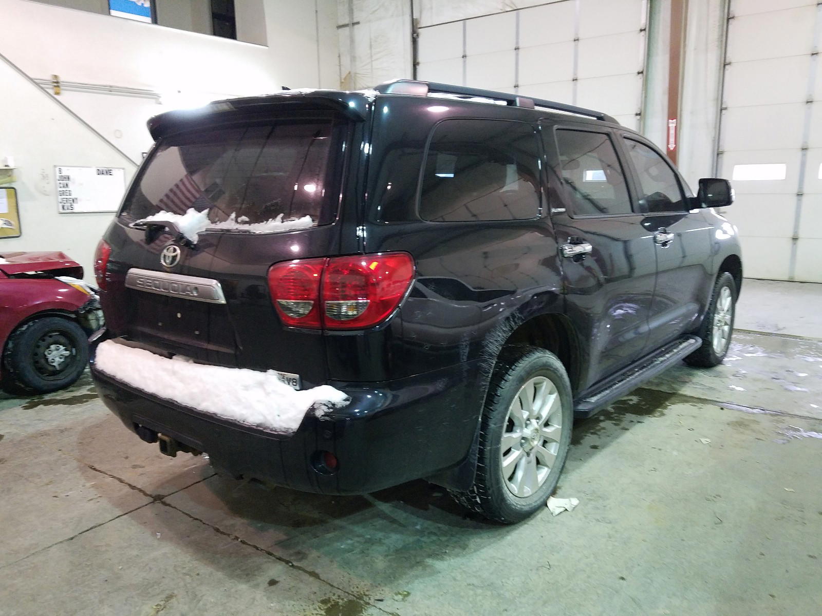 Photo 4 from auction – 2012 TOYOTA SEQUOIA PL with VIN 5TDDW5G16CS070809