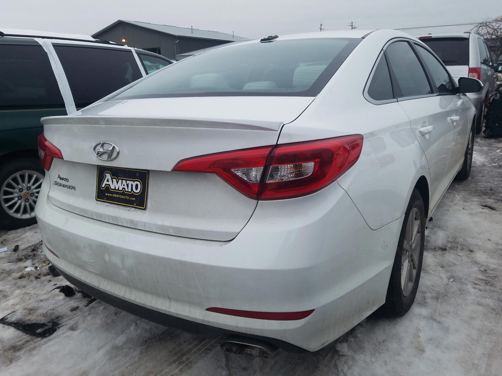 Photo 4 from auction – 2016 HYUNDAI SONATA with VIN 5NPE24AF3GH409276