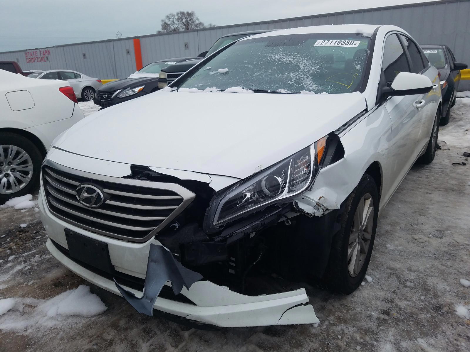 Photo 2 from auction – 2016 HYUNDAI SONATA with VIN 5NPE24AF3GH409276
