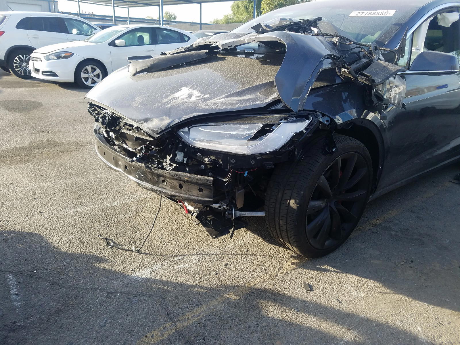 Photo 9 from auction – 2019 TESLA MODEL X with VIN 5YJXCBE42KF209564