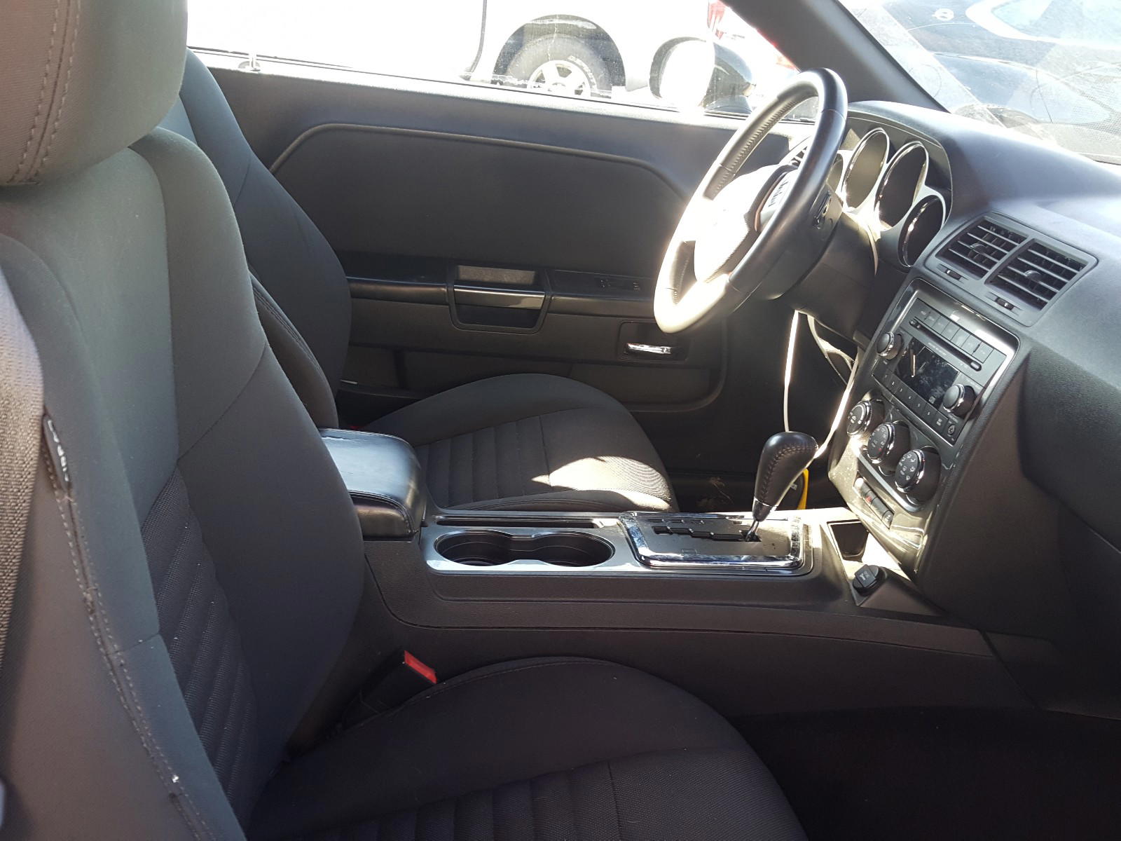 Photo 5 from auction – 2013 DODGE CHALLENGER with VIN 2C3CDYAG3DH718742