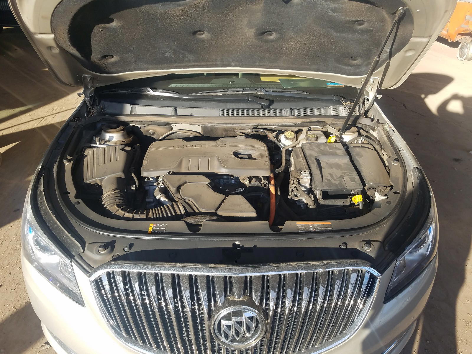Photo 7 from auction – 2014 BUICK LACROSSE with VIN 1G4GA5GR0EF211356