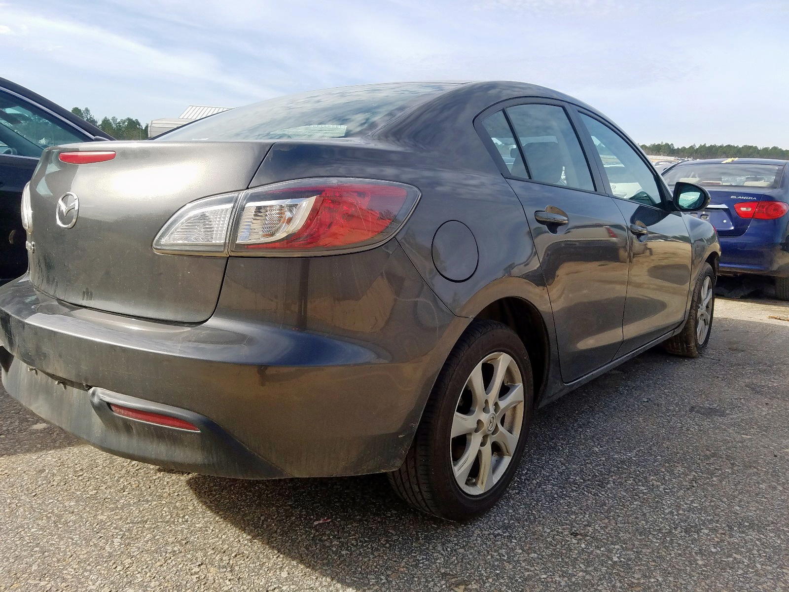 Photo 4 from auction – 2010 MAZDA 3 I with VIN JM1BL1SG5A1252645