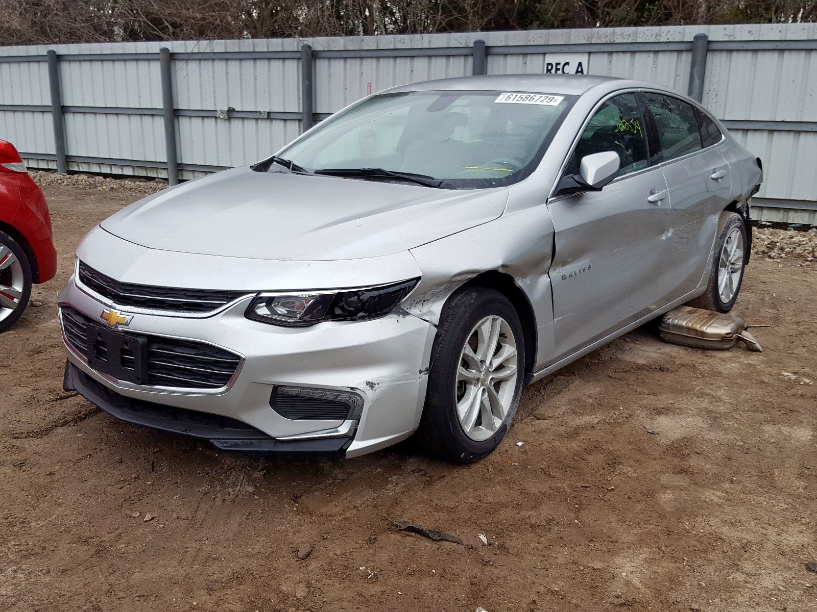 Photo 2 from auction – 2018 CHEVROLET MALIBU LT with VIN 1G1ZD5ST0JF177638