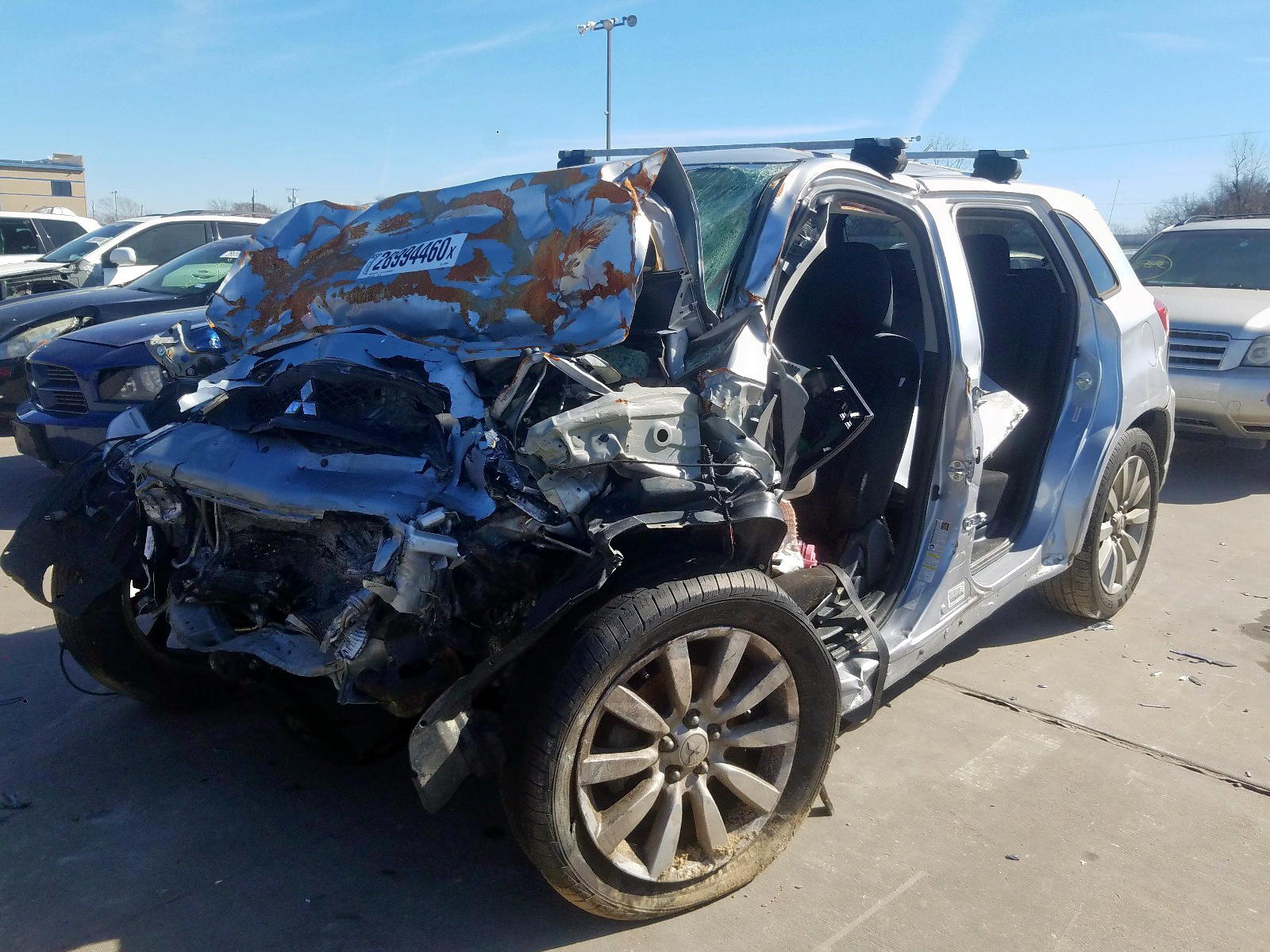 Photo 2 from auction – 2011 MITSUBISHI OUTLANDER with VIN JA4AP4AUXBZ007426
