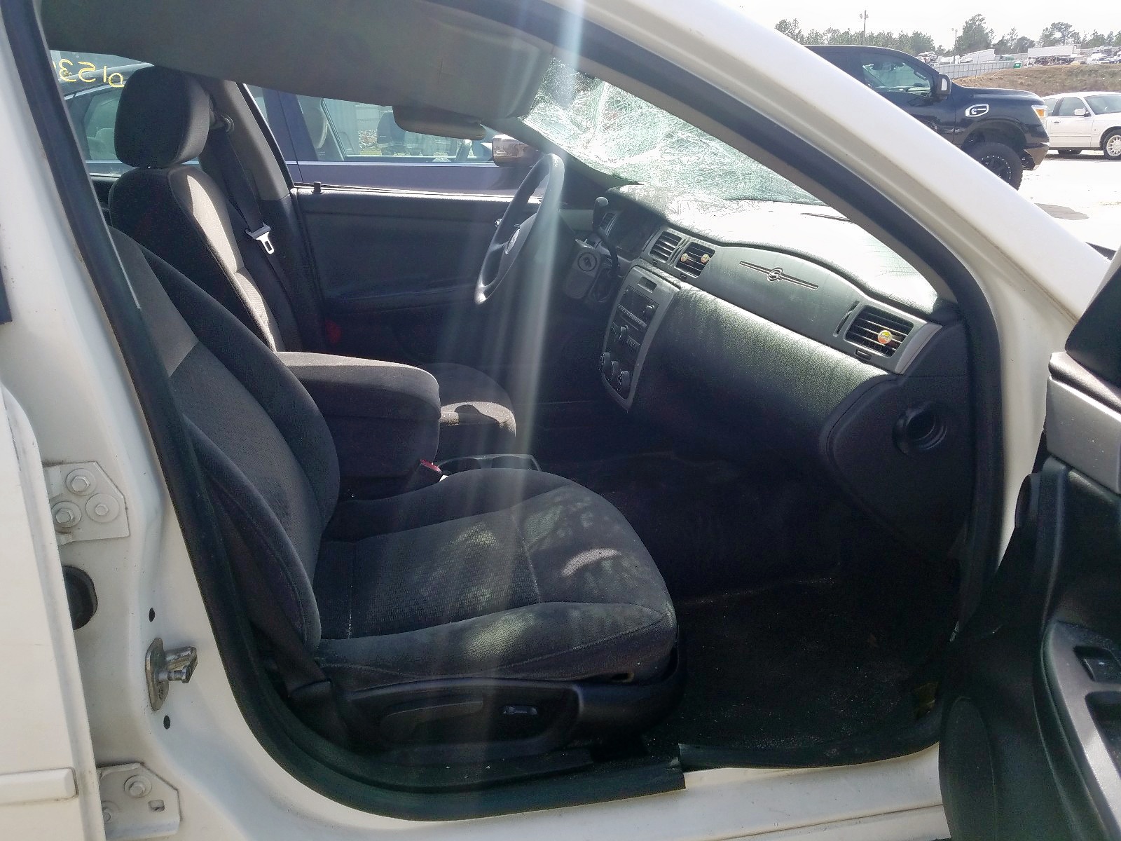 Photo 5 from auction – 2006 CHEVROLET IMPALA LS with VIN 2G1WB55KX69188741