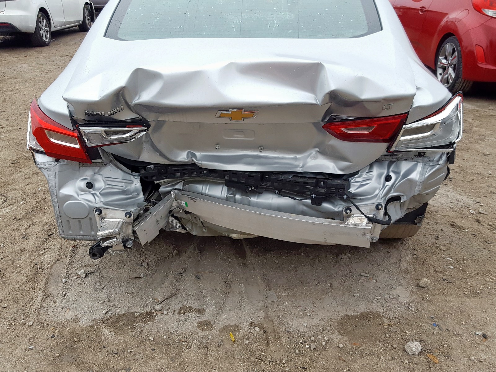Photo 9 from auction – 2018 CHEVROLET MALIBU LT with VIN 1G1ZD5ST0JF177638