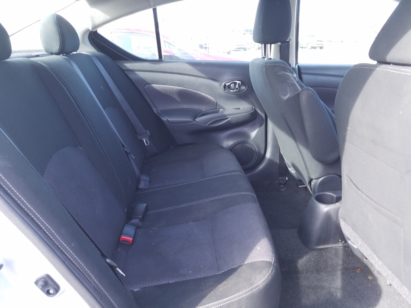 Photo 6 from auction – 2017 NISSAN VERSA S with VIN 3N1CN7AP0HK446711