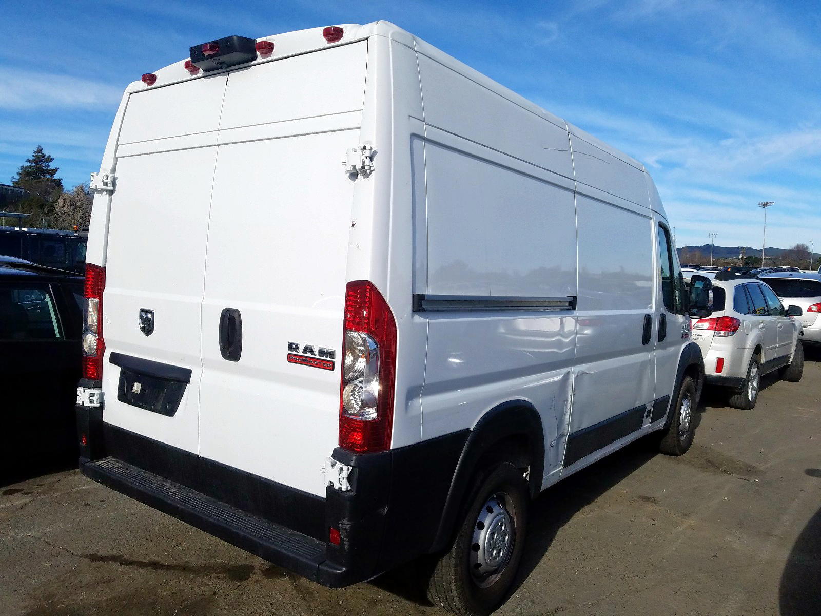 Photo 4 from auction – 2019 RAM PROMASTER with VIN 3C6TRVCG2KE530982