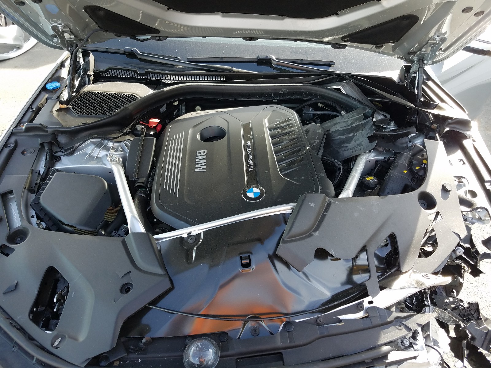 Photo 7 from auction – 2018 BMW 540 I with VIN WBAJE5C51JWA96942
