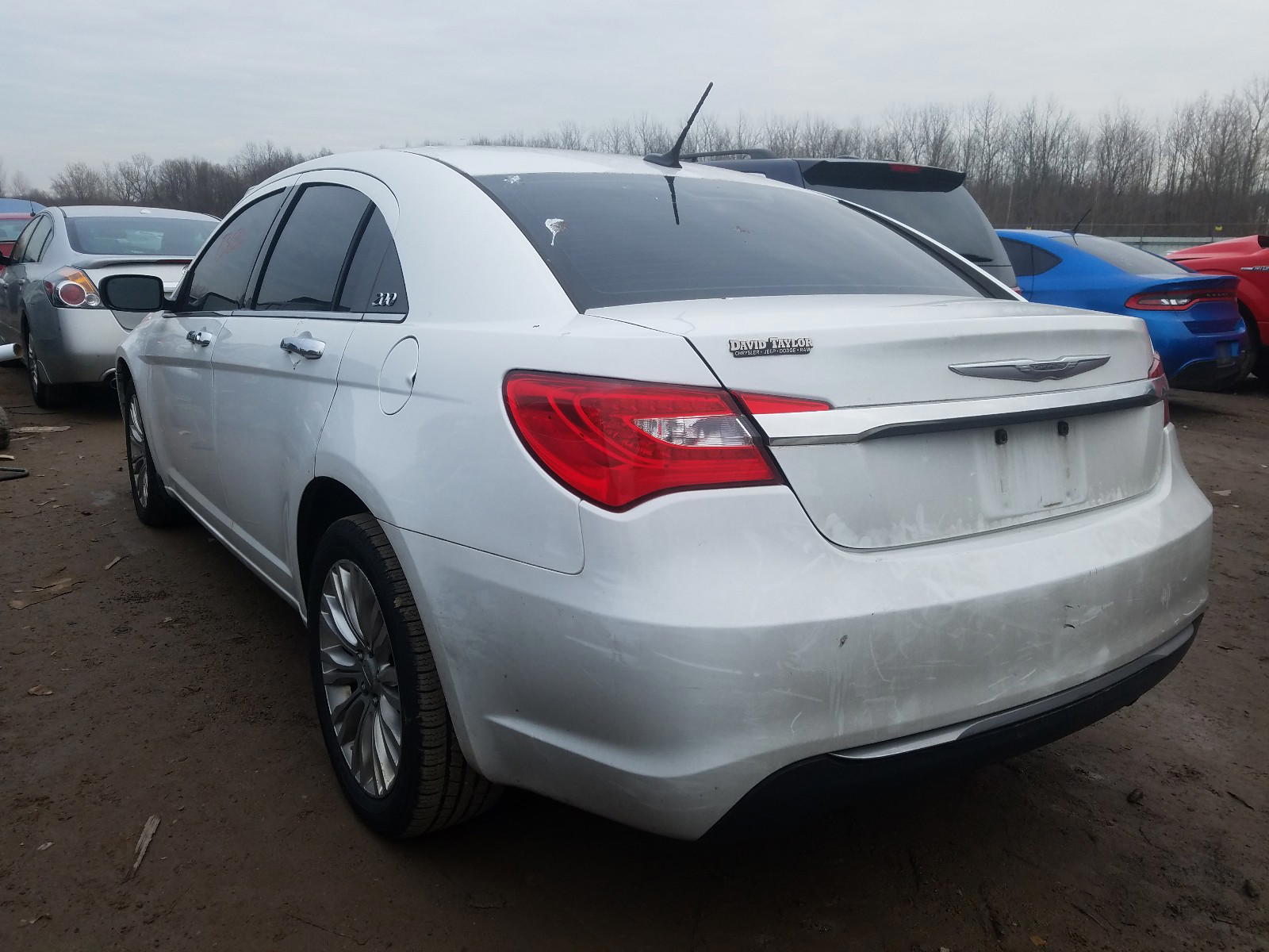 Photo 3 from auction – 2011 CHRYSLER 200 LIMITE with VIN 1C3BC2FB8BN581780