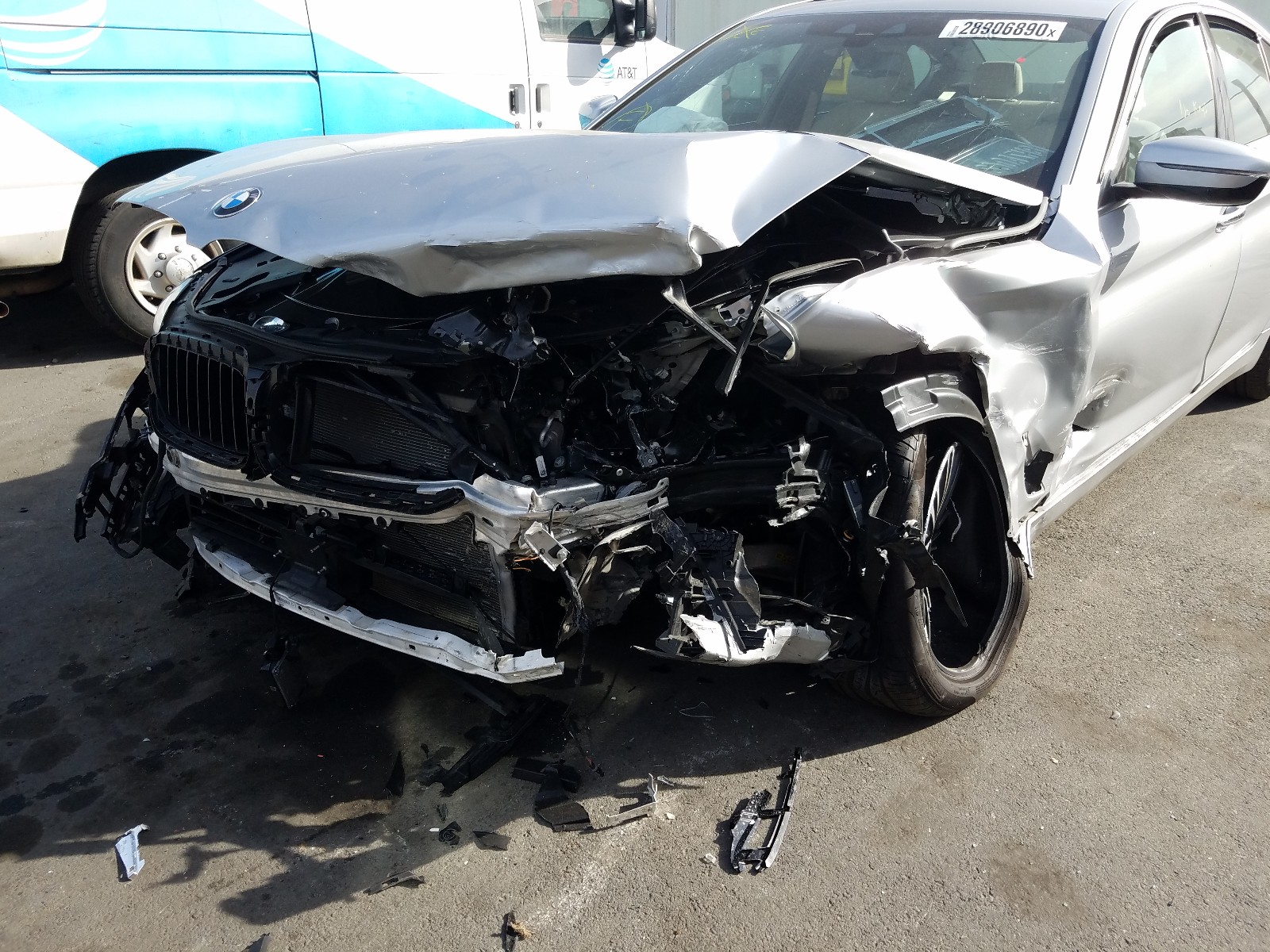 Photo 9 from auction – 2018 BMW 540 I with VIN WBAJE5C51JWA96942
