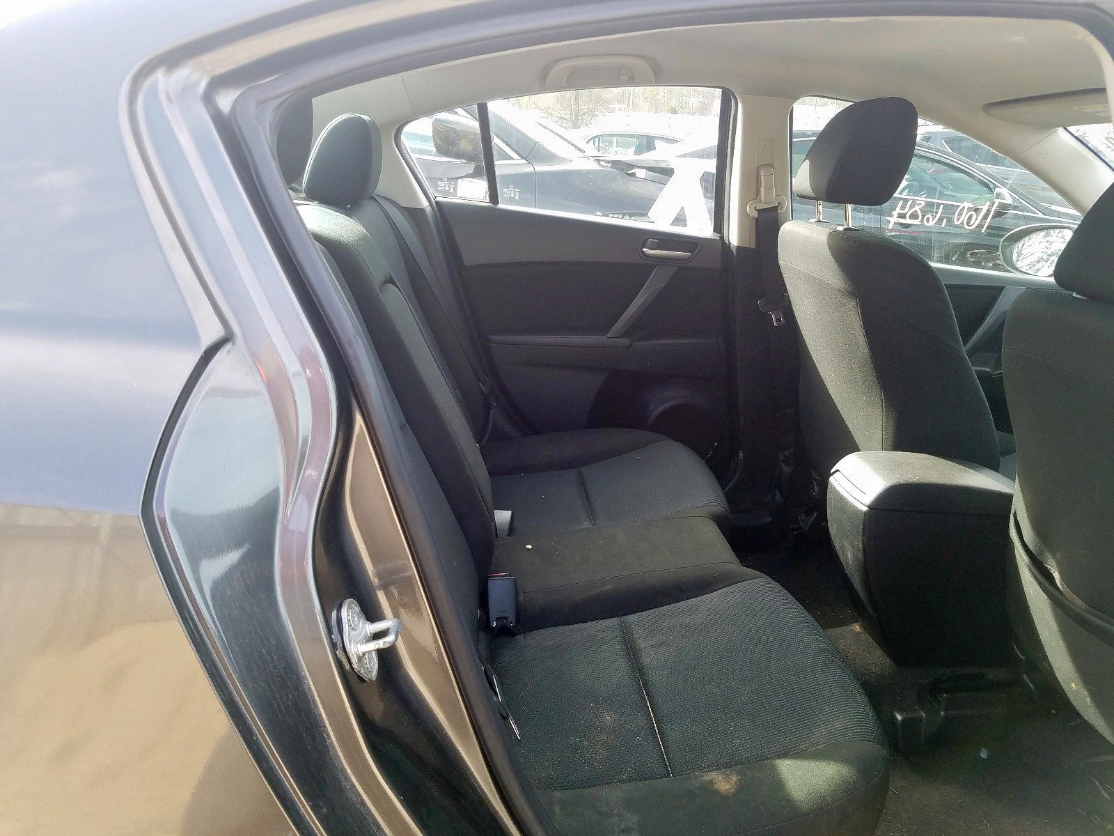 Photo 6 from auction – 2010 MAZDA 3 I with VIN JM1BL1SG5A1252645