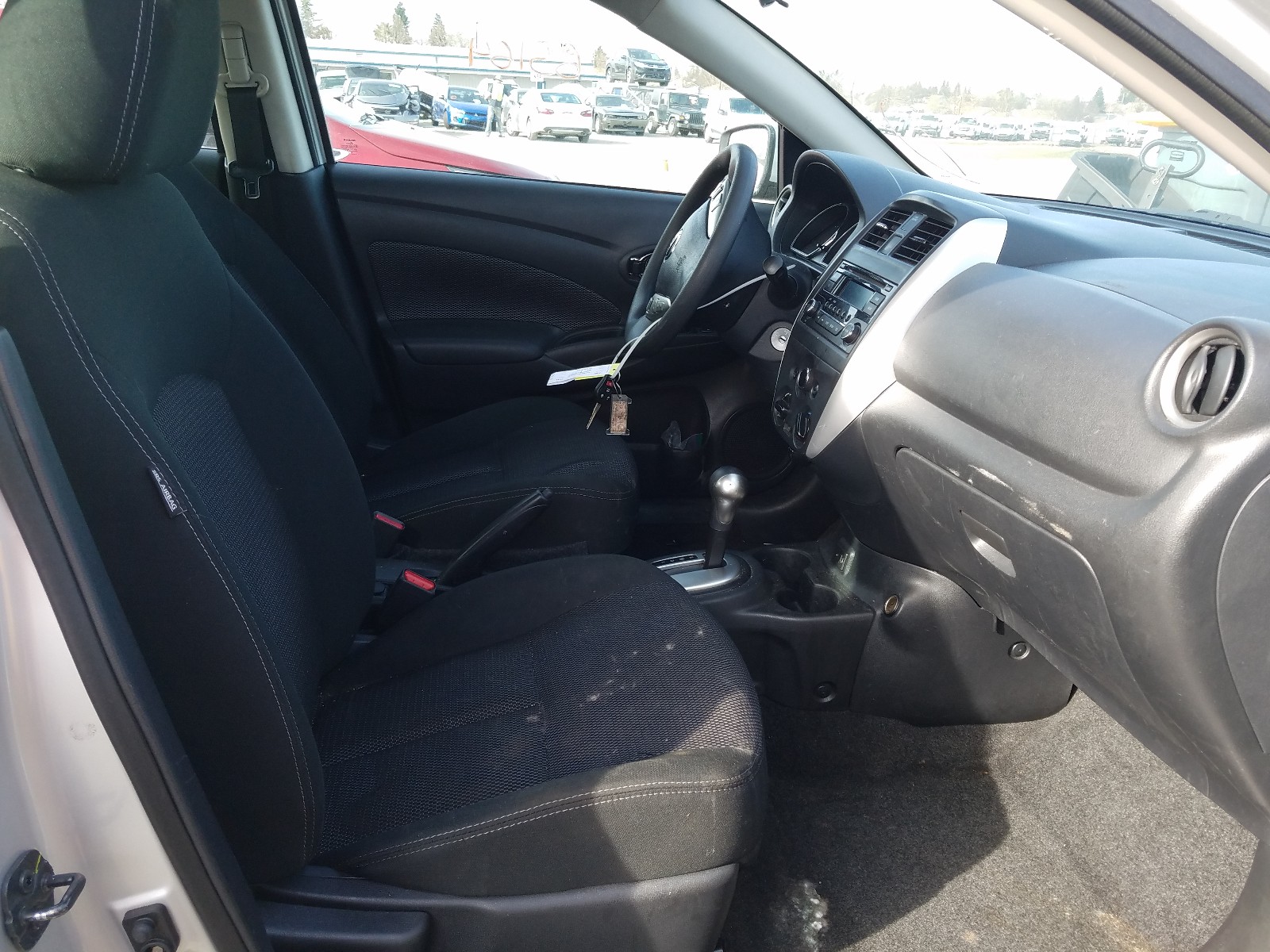 Photo 5 from auction – 2017 NISSAN VERSA S with VIN 3N1CN7AP0HK446711