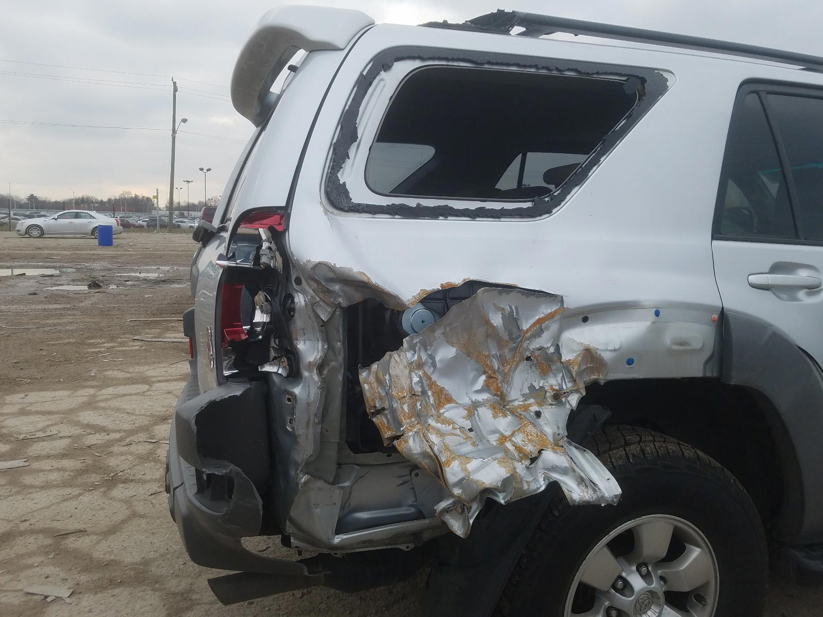 Photo 9 from auction – 2003 TOYOTA 4 RUNNER with VIN JTEBT14R330004722