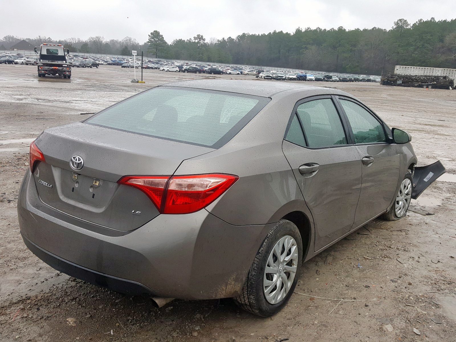Photo 4 from auction – 2018 TOYOTA COROLLA L with VIN 5YFBURHE8JP754028