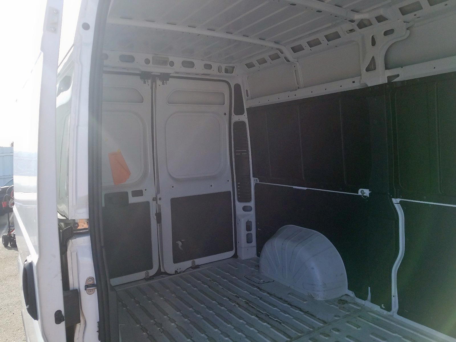 Photo 6 from auction – 2019 RAM PROMASTER with VIN 3C6TRVCG2KE530982
