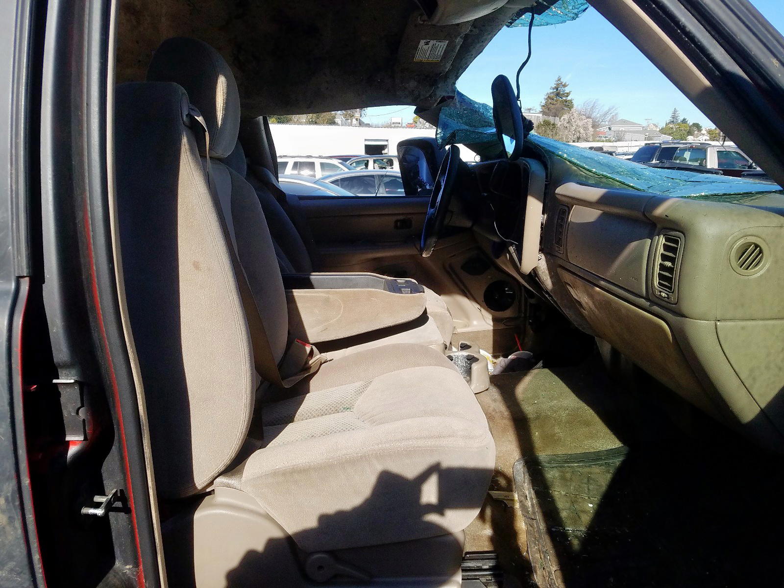 Photo 5 from auction – 2005 CHEVROLET SILVERADO with VIN 2GCEC13T151175930