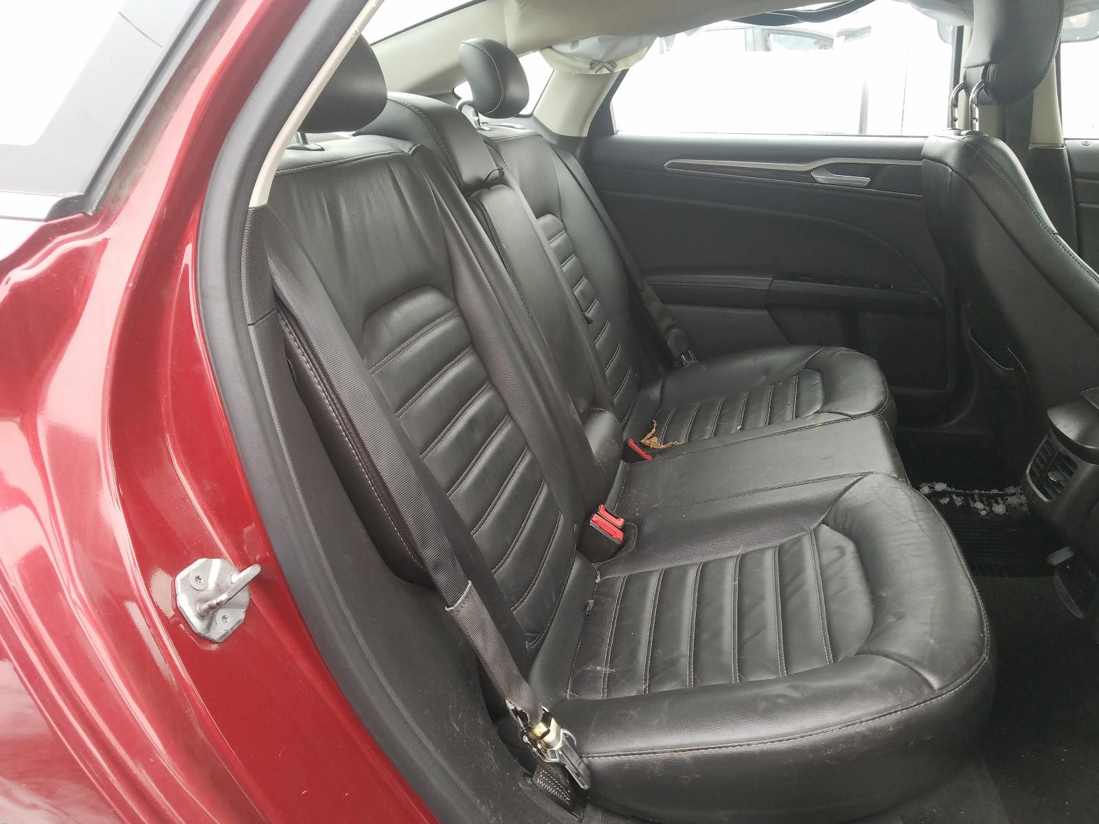 Photo 6 from auction – 2015 FORD FUSION SE with VIN 3FA6P0LU4FR124792