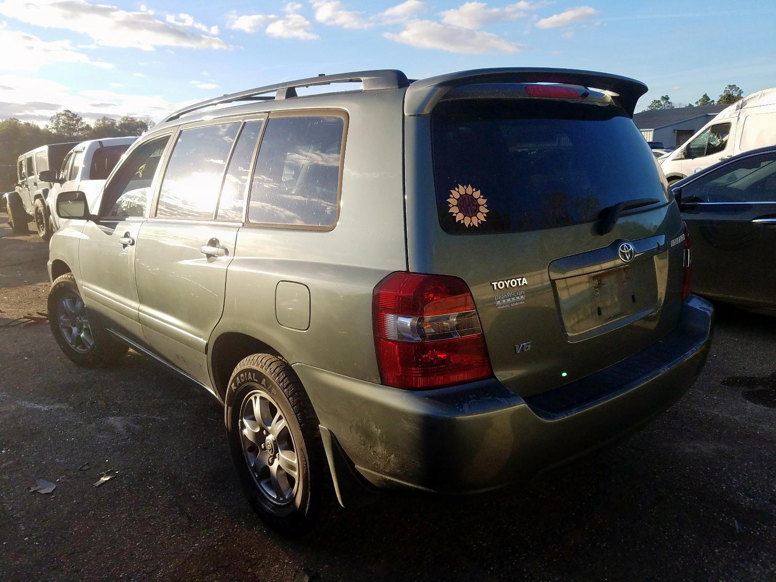 Photo 3 from auction – 2006 TOYOTA HIGHLANDER with VIN JTEGP21A360094411