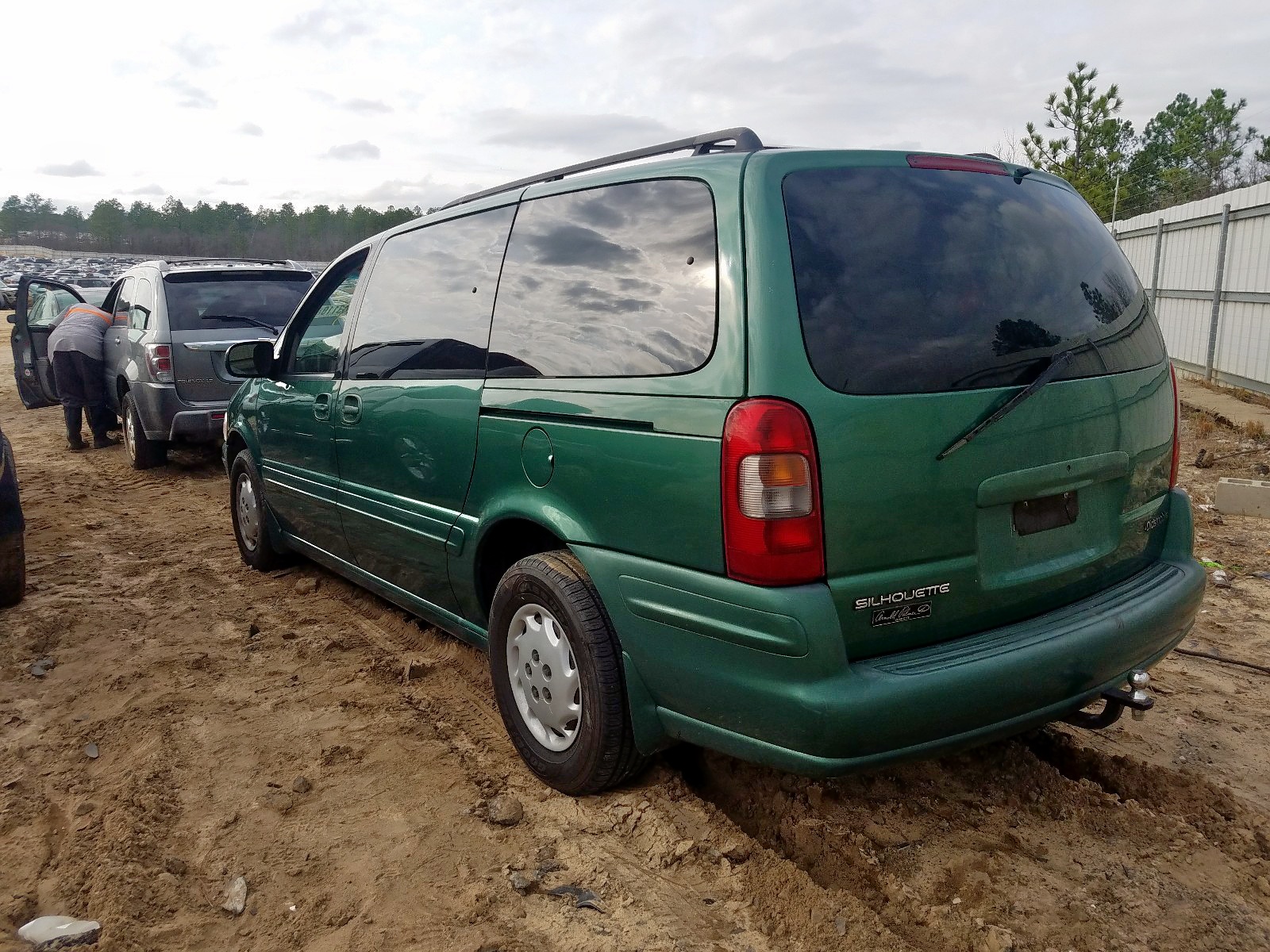 Photo 3 from auction – 1999 OLDSMOBILE SILHOUETTE with VIN 1GHDX03E1XD150314