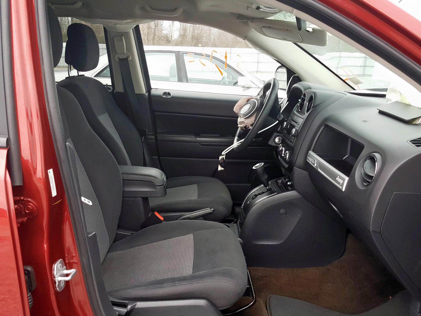 Photo 5 from auction – 2014 JEEP COMPASS SP with VIN 1C4NJCBA1ED925106
