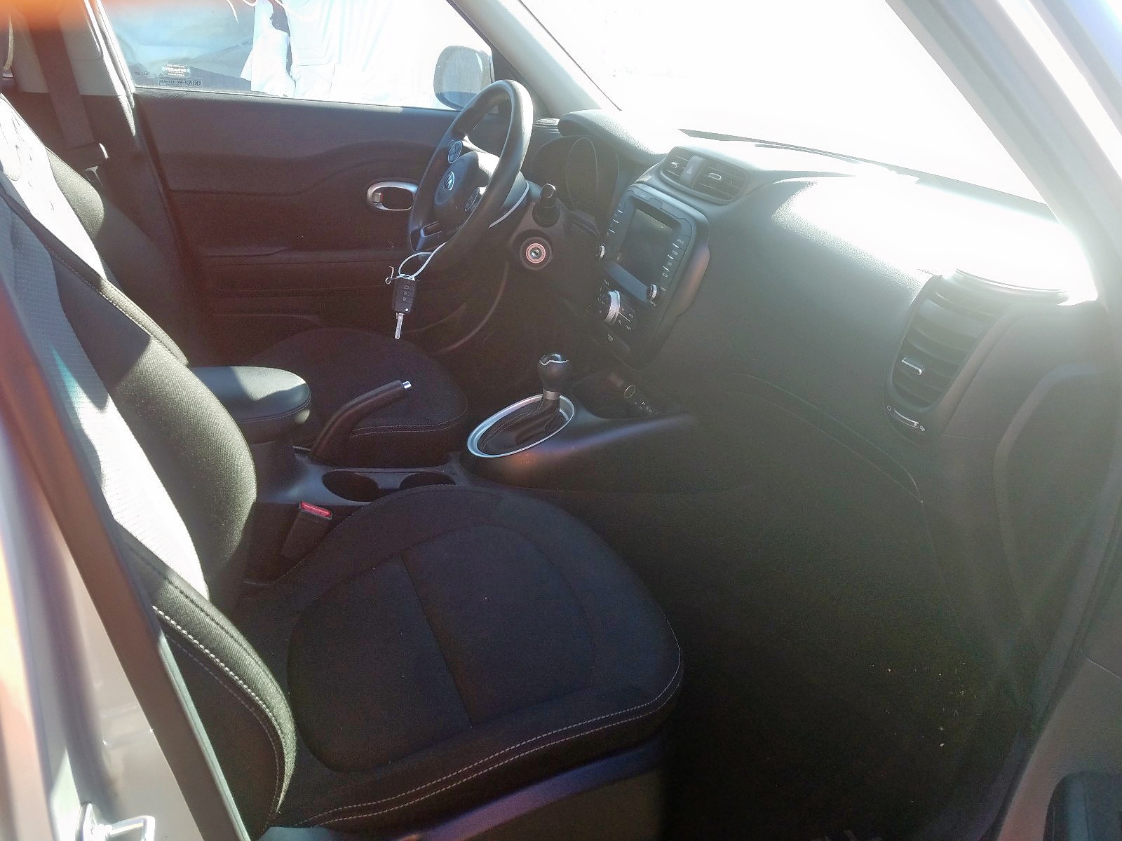 Фото 5 с аукциона – 2018 KIA SOUL + с VIN KNDJP3A57J7544256