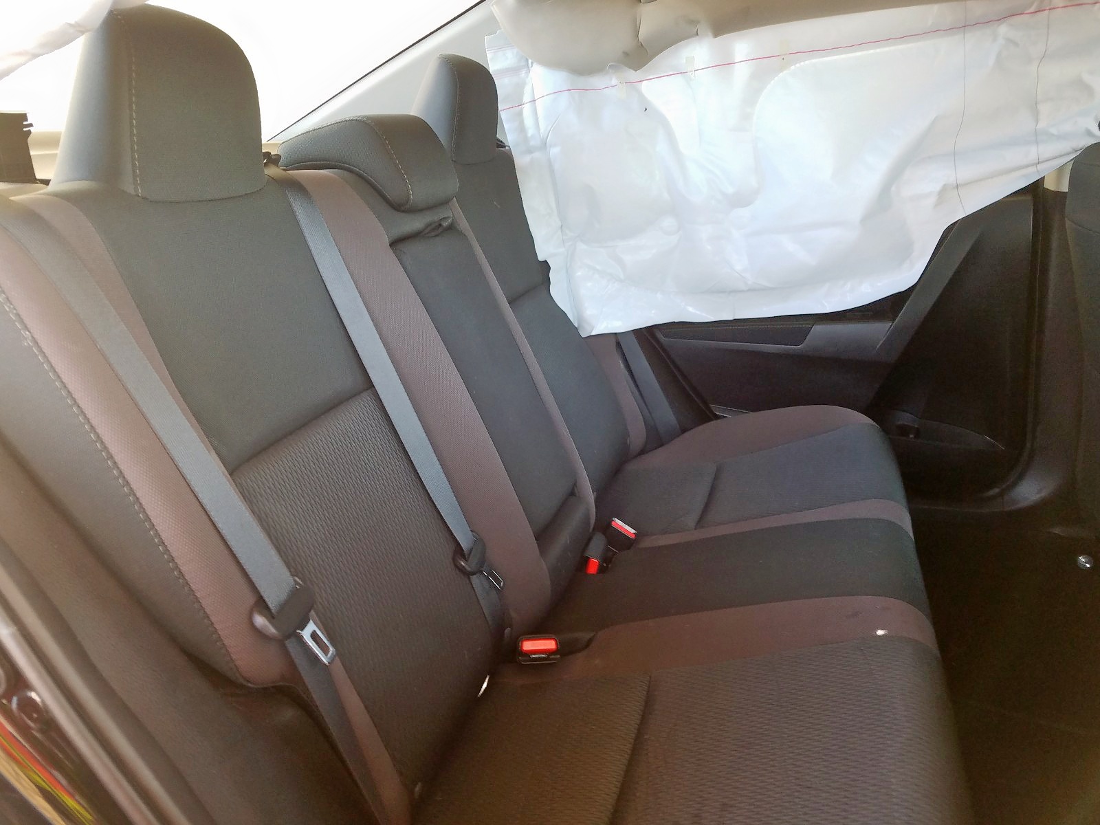 Photo 6 from auction – 2018 TOYOTA COROLLA L with VIN 5YFBURHE6JP755940