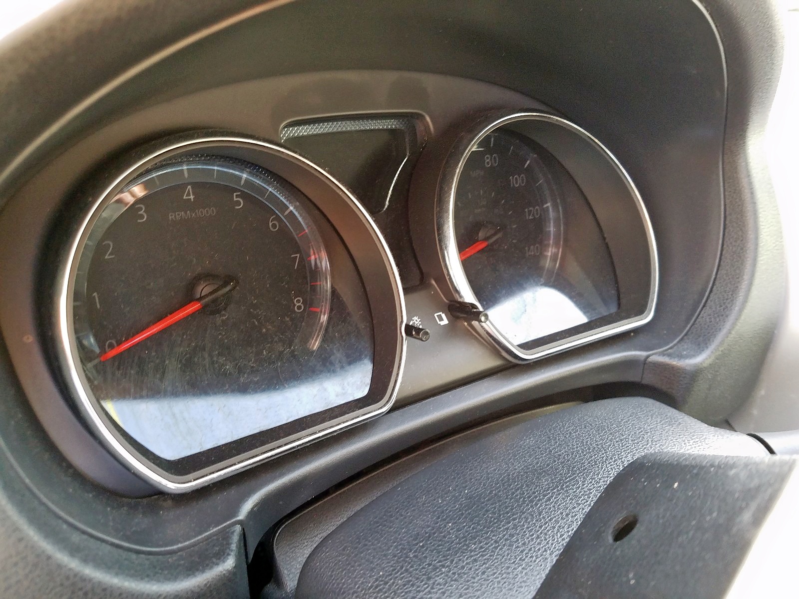 Photo 8 from auction – 2018 NISSAN VERSA S with VIN 3N1CN7AP8JL853417