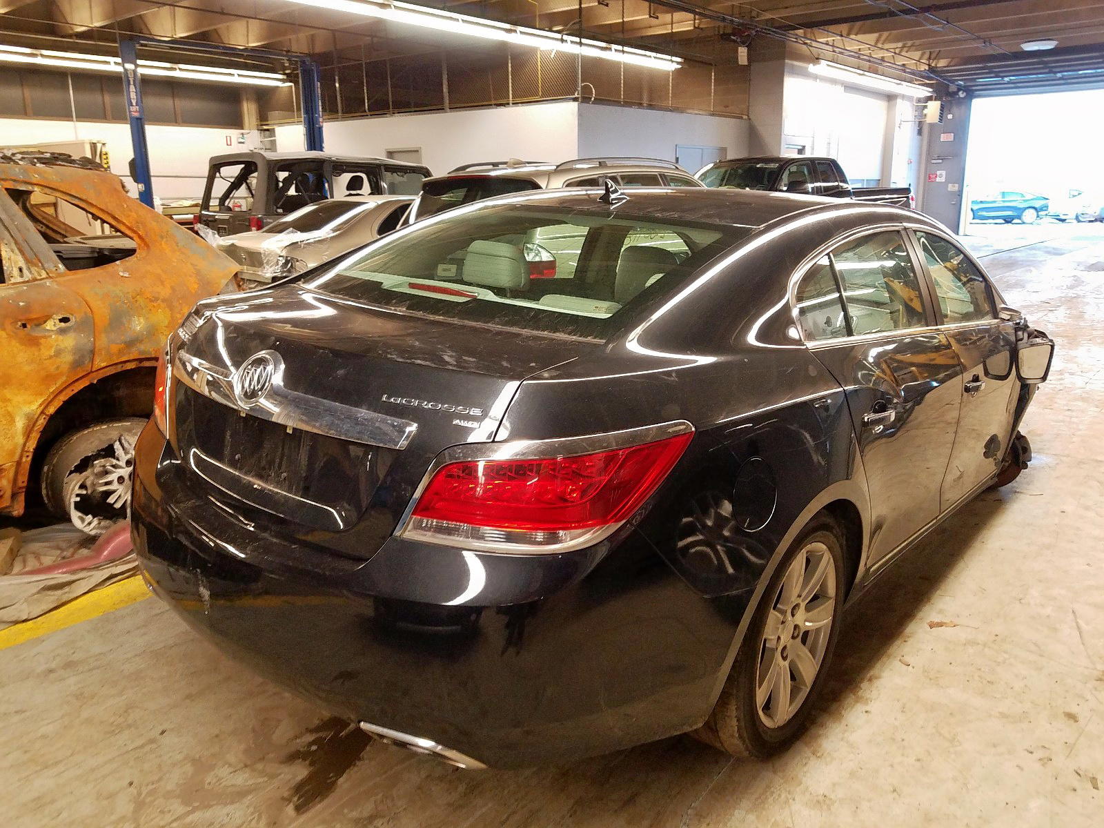 Photo 4 from auction – 2012 BUICK LACROSSE with VIN 1G4GL5E3XCF306495