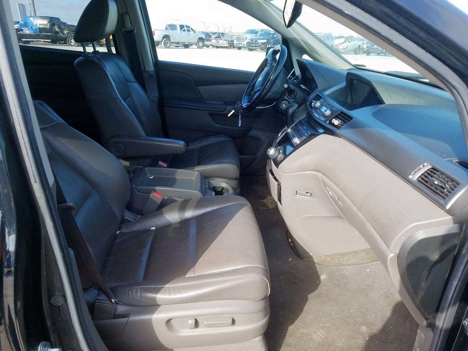 Photo 5 from auction – 2013 HONDA ODYSSEY EX with VIN 5FNRL5H67DB063740
