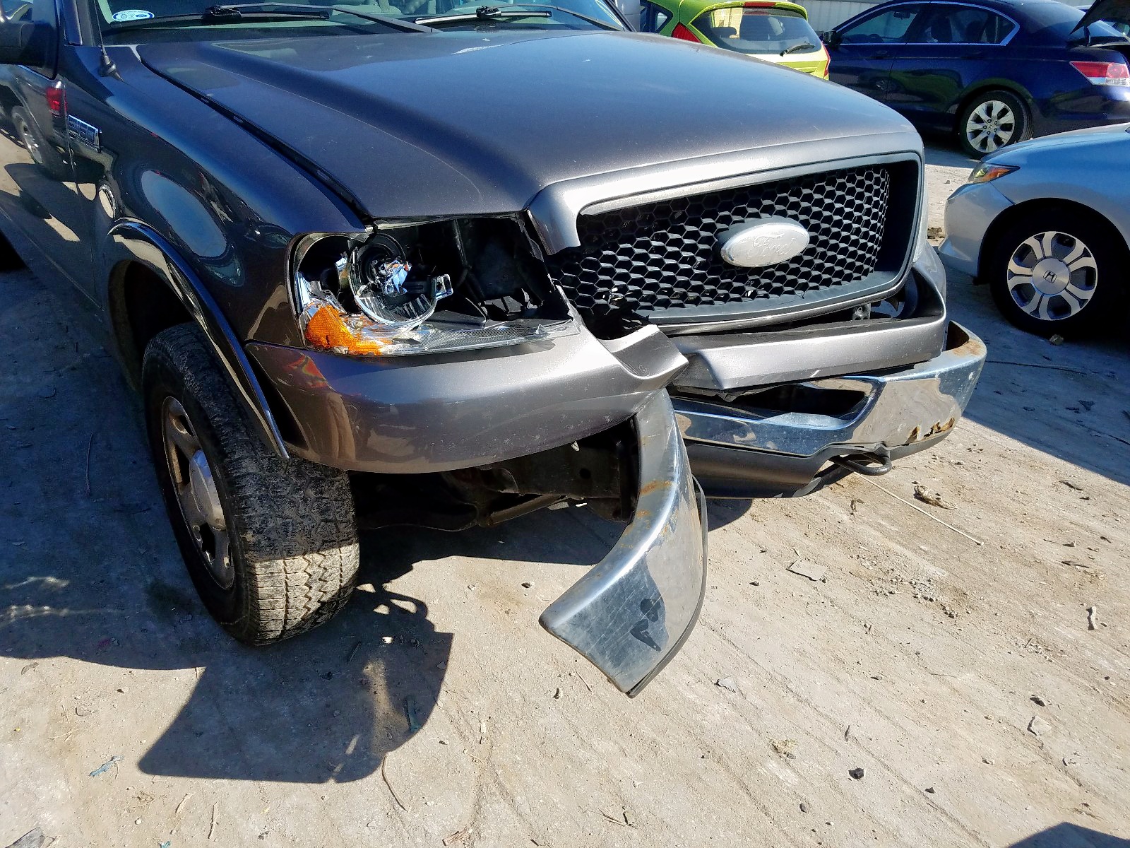 Photo 9 from auction – 2006 FORD F150 with VIN 1FTPX14556KC01203