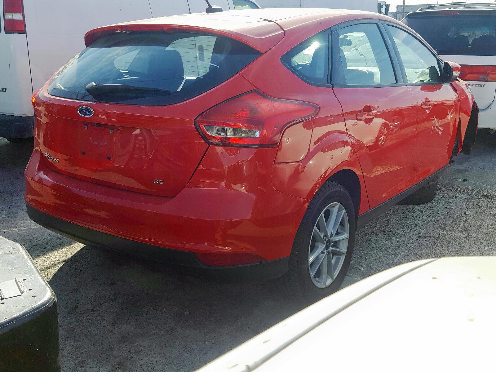 Photo 4 from auction – 2017 FORD FOCUS SE with VIN 1FADP3K20HL291094