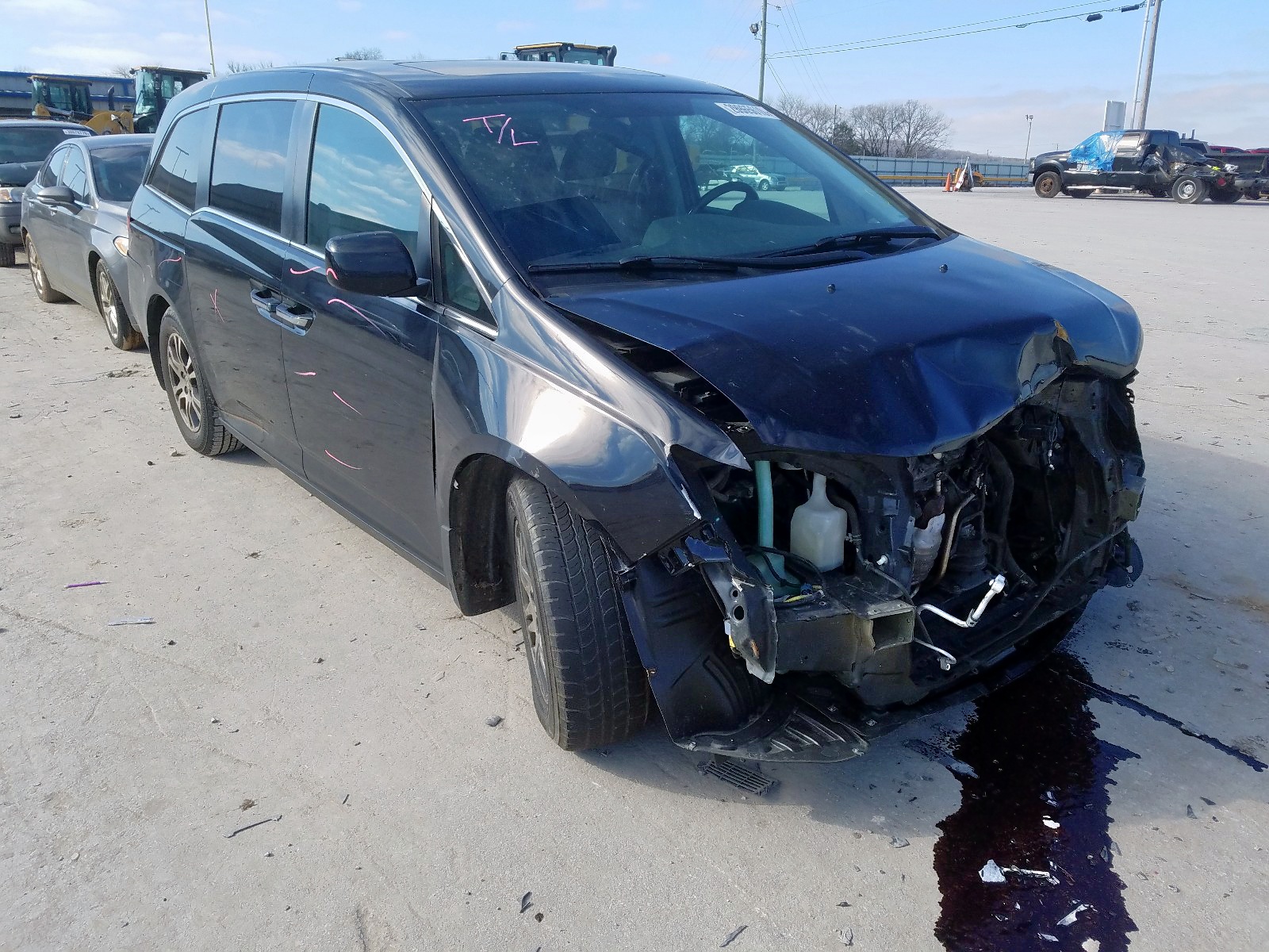 HONDA ODYSSEY EX 2013 with VIN 5FNRL5H67DB063740 - Photo from auction