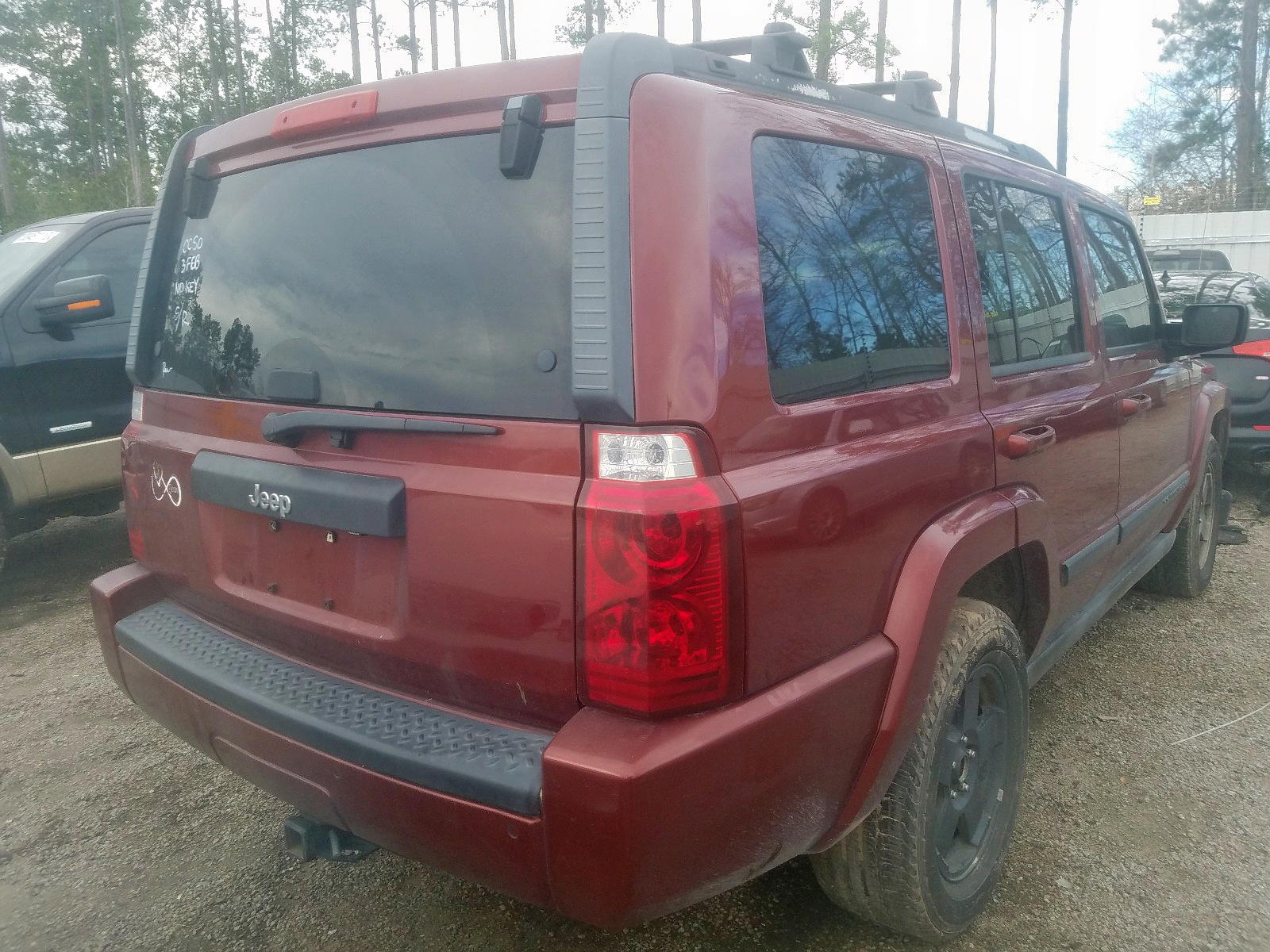 Photo 14 from auction – 2007 JEEP COMMANDER with VIN 1J8HH48KX7C607792