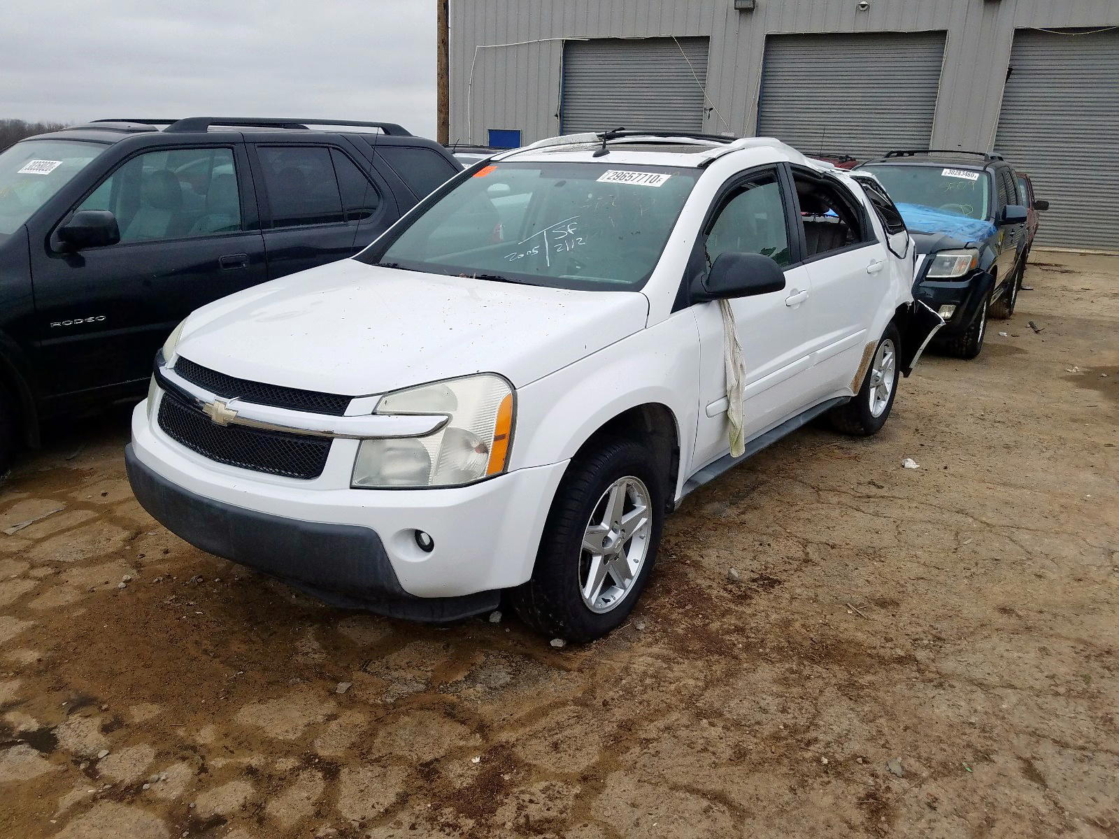 Photo 2 from auction – 2005 CHEVROLET EQUINOX LT with VIN 2CNDL73F756051796