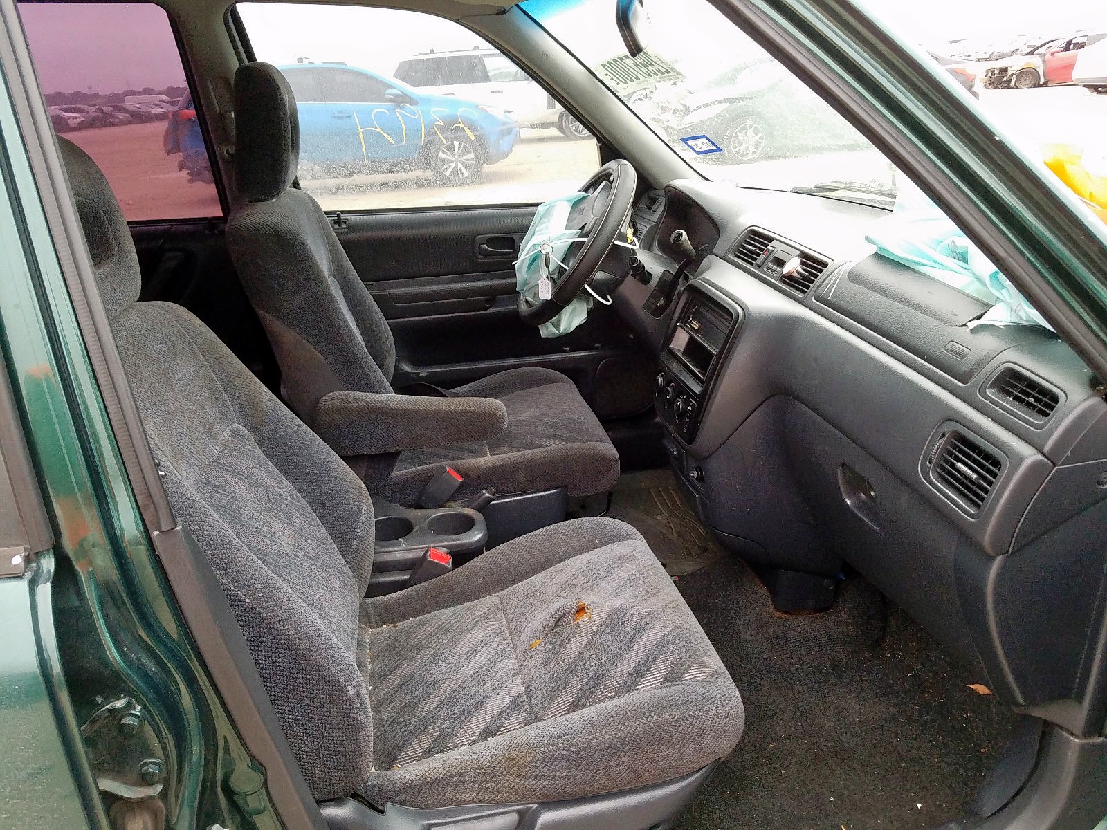 Photo 5 from auction – 2000 HONDA CR-V EX with VIN JHLRD1861YC061803
