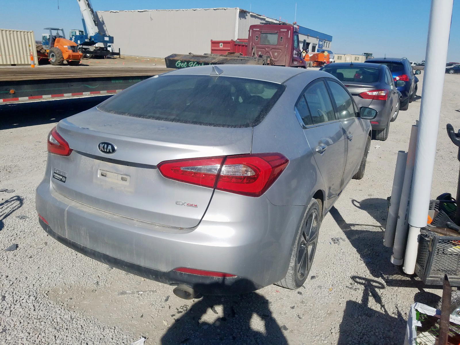 Photo 4 from auction – 2016 KIA FORTE EX with VIN KNAFZ4A89G5545281