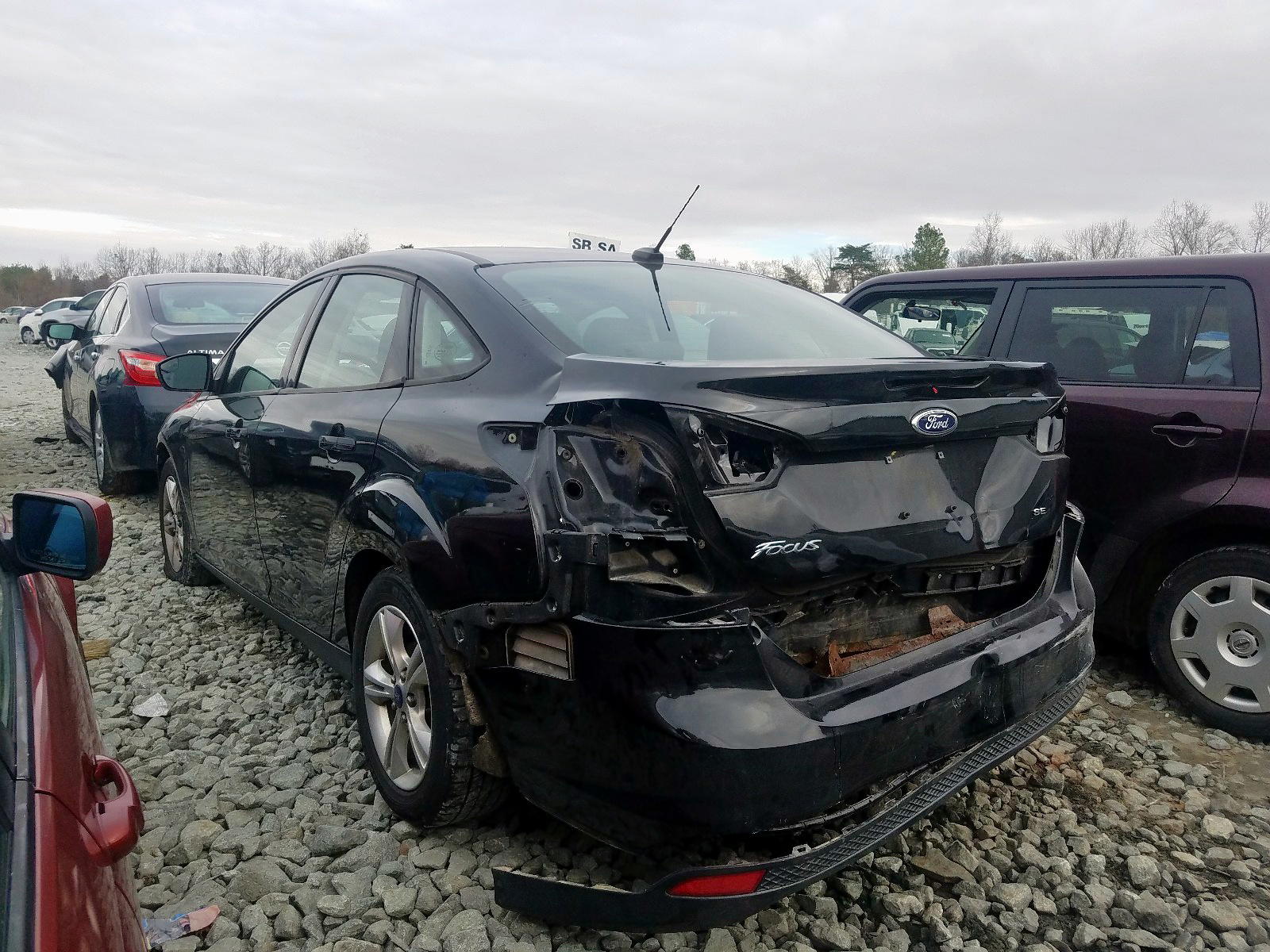 Photo 3 from auction – 2013 FORD FOCUS SE with VIN 1FADP3F29DL162386