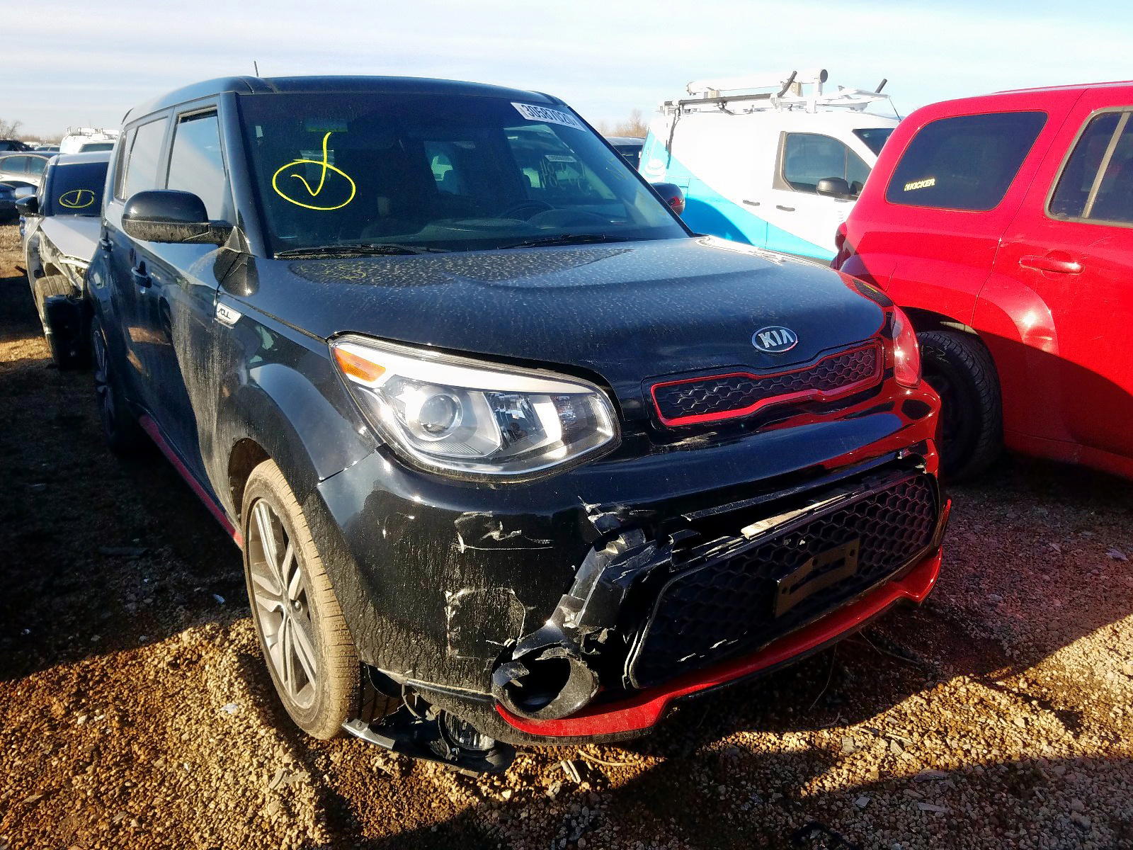 KIA SOUL + 2015 with VIN KNDJP3A53F7158022 - Photo from auction