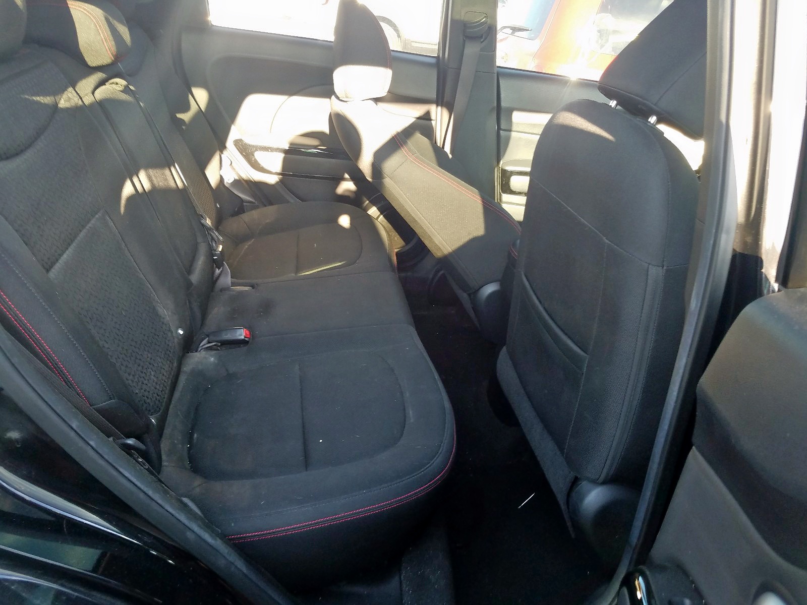 صورة رقم 6 من المزاد - 2015 KIA SOUL + مع VIN KNDJP3A53F7158022