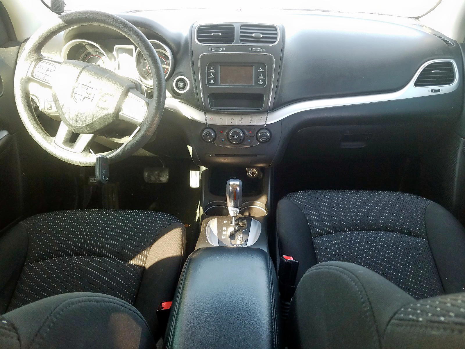Photo 9 from auction – 2017 DODGE JOURNEY SE with VIN 3C4PDCAB8HT568192