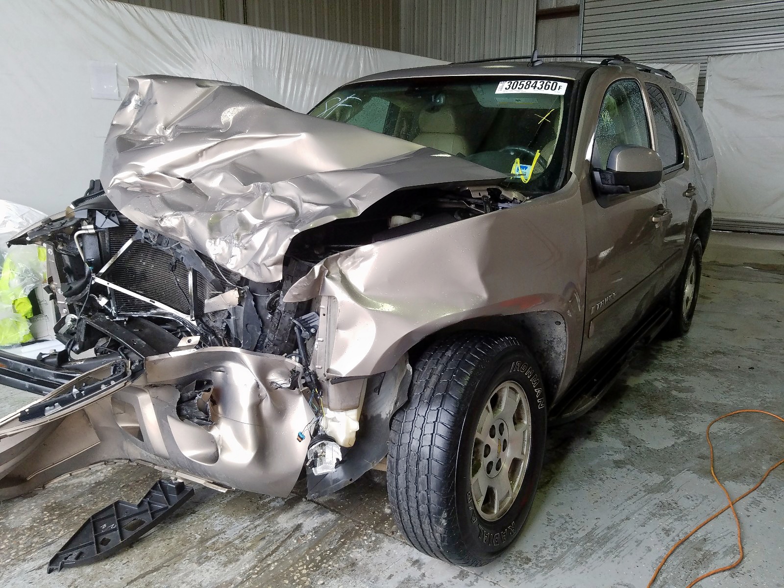 Photo 2 from auction – 2007 CHEVROLET TAHOE C150 with VIN 1GNFC13J57R126749