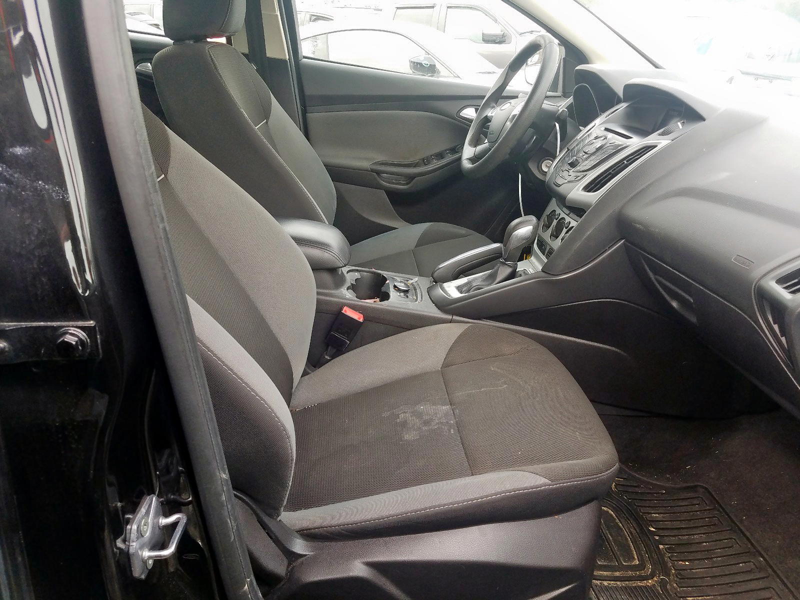Photo 5 from auction – 2013 FORD FOCUS SE with VIN 1FADP3F29DL162386